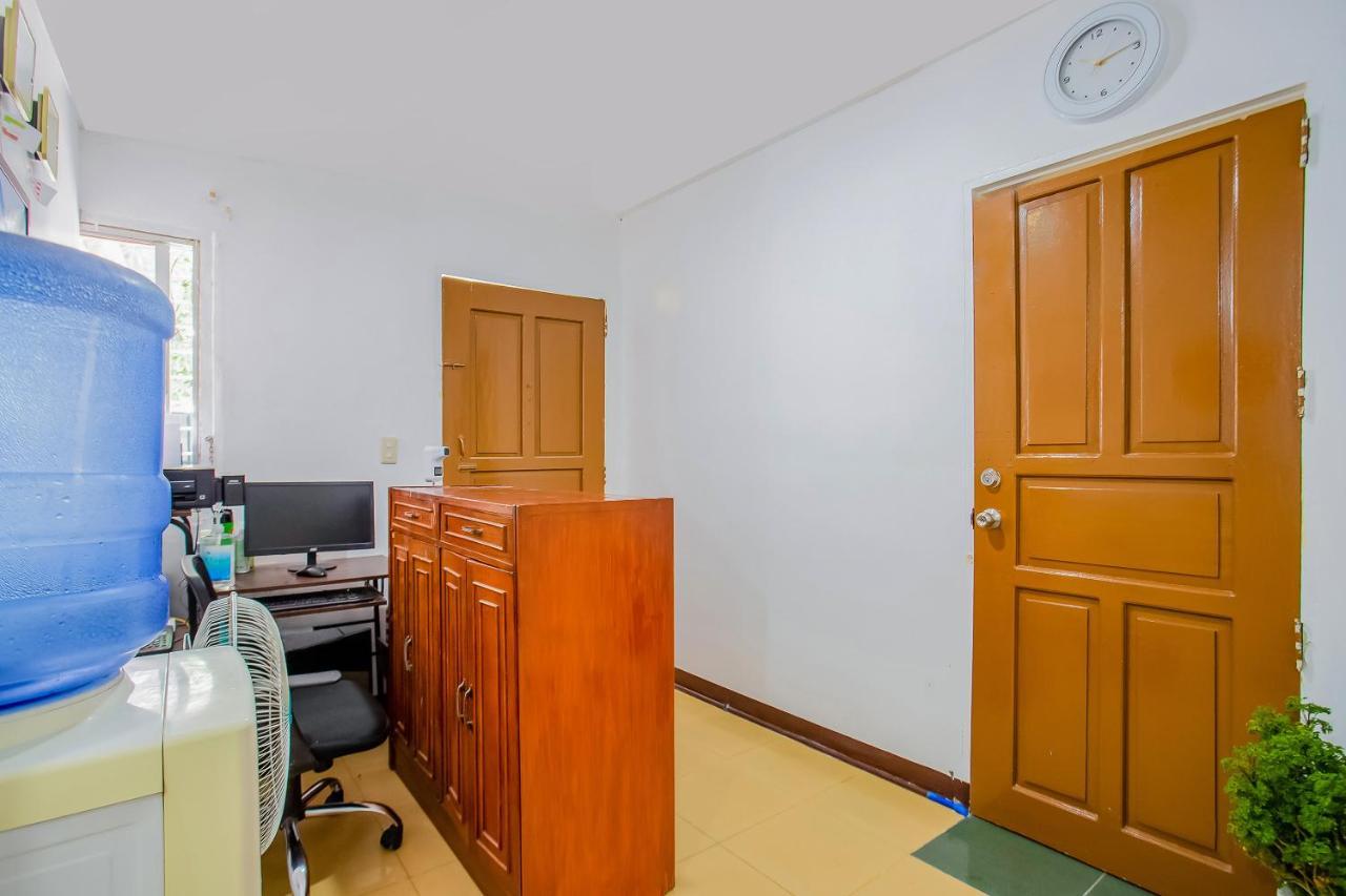 Mye Tourist Inn Paranaque City Buitenkant foto
